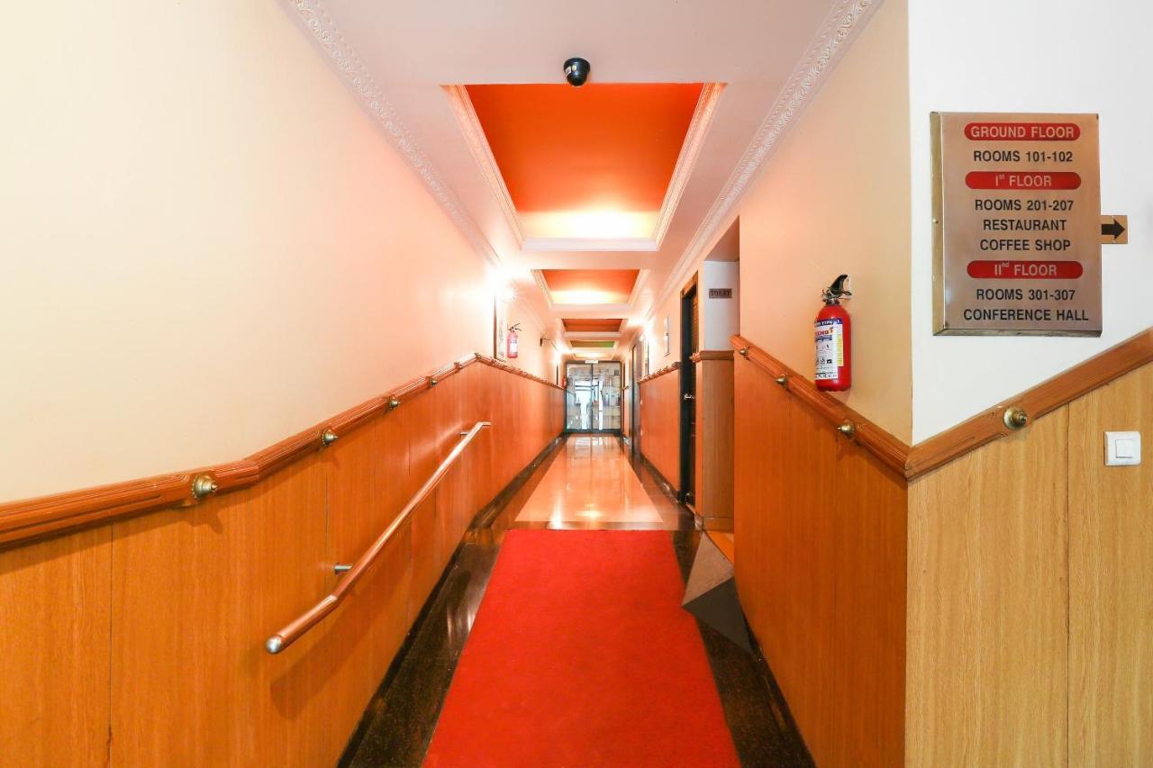 Capital O 72337 Hotel Konkan Tadka Bombaj Zewnętrze zdjęcie