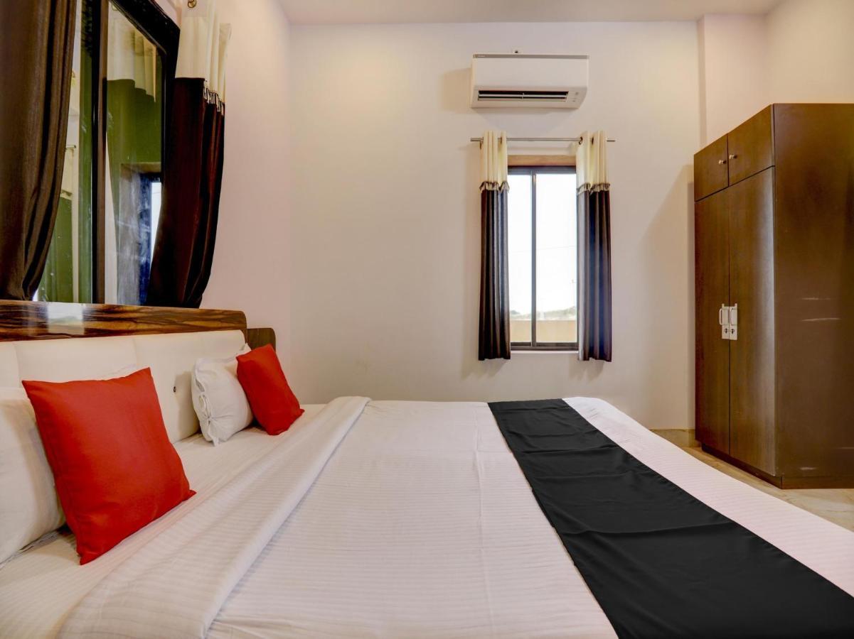 Capital O 72337 Hotel Konkan Tadka Bombaj Zewnętrze zdjęcie