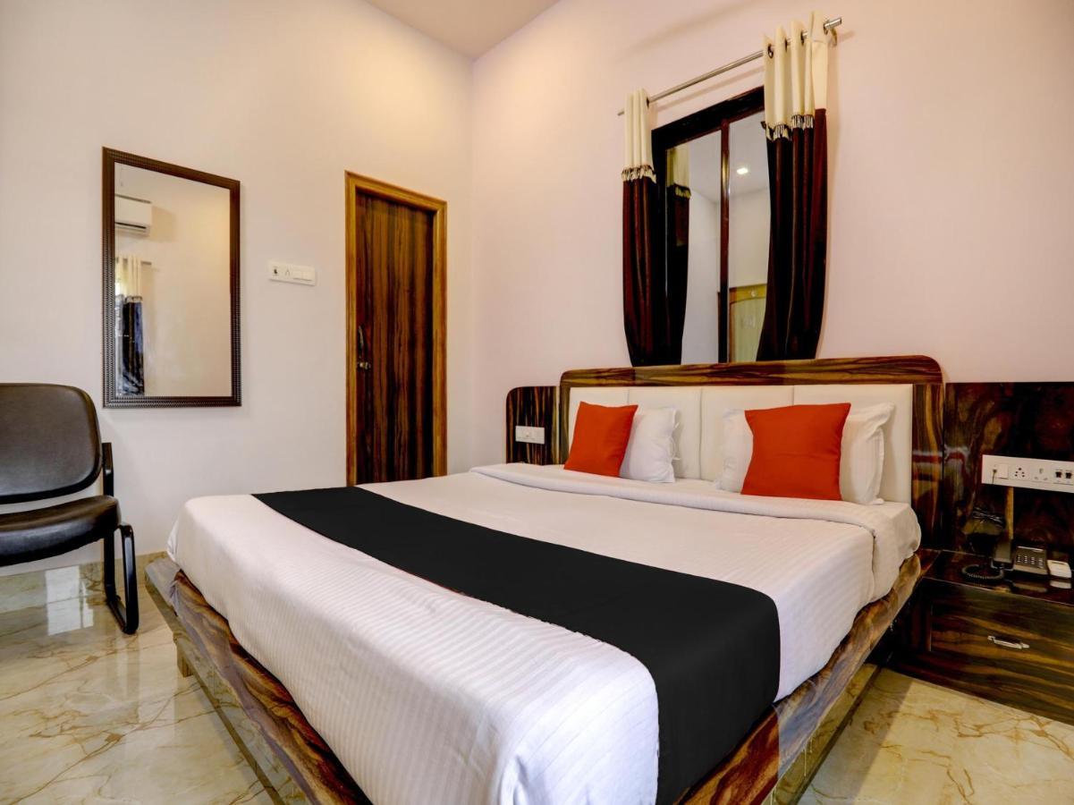 Capital O 72337 Hotel Konkan Tadka Bombaj Zewnętrze zdjęcie